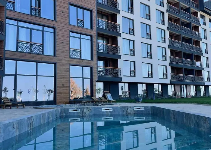 A10 Hill, アパート コパオニク